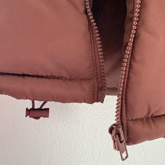 Women's Puffer Vest - Picture 4 of 4